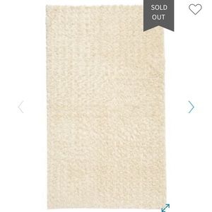 Treasure & bond Faux Fur Rug 3 x 5 NWT